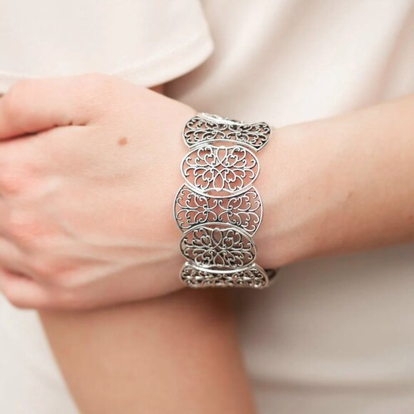 paparazzi Jewelry - Paparazzi Jewelry - Fancy Fashionista - Silver Bracelet - Vintage